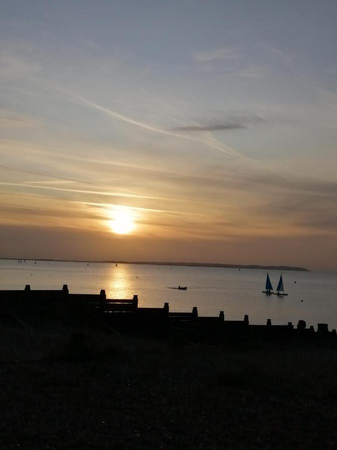 Apartament Charming Pink House With Perfect Location Whitstable Zewnętrze zdjęcie